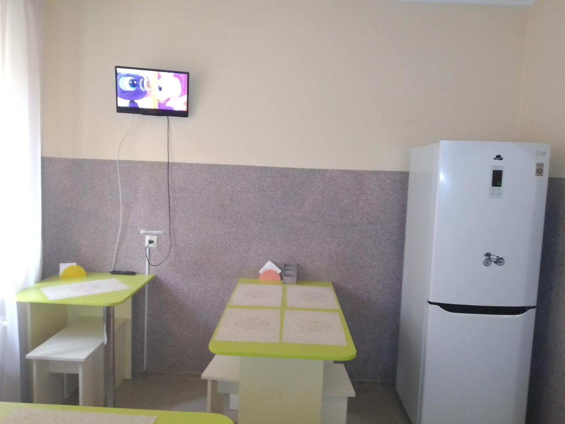 Hostel Iskra Lviv Exteriör bild