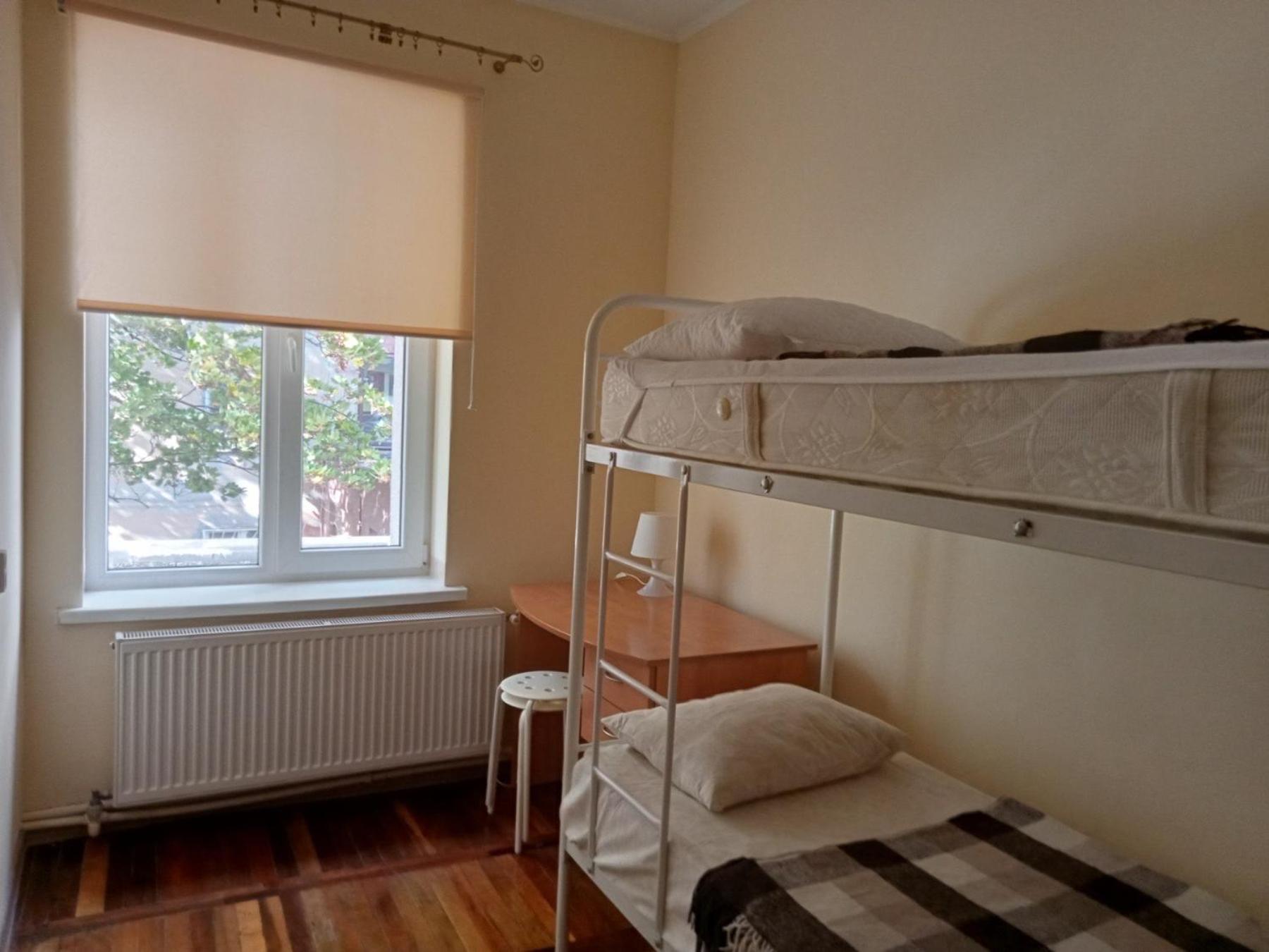 Hostel Iskra Lviv Exteriör bild