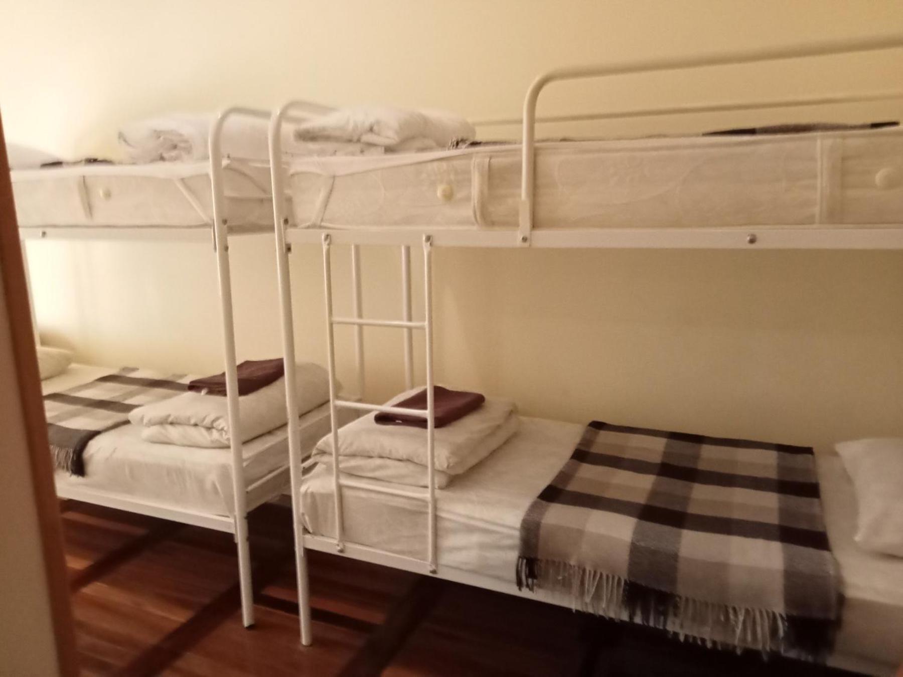 Hostel Iskra Lviv Exteriör bild